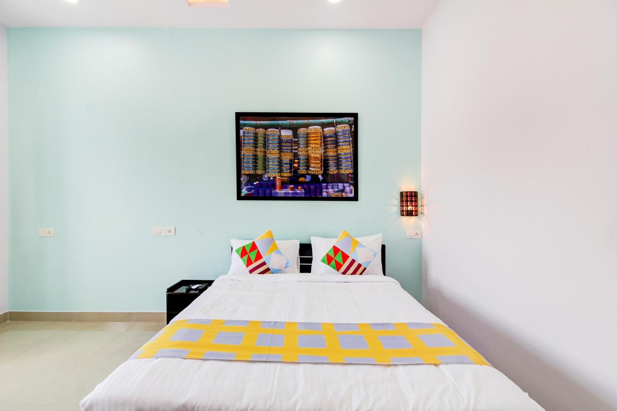 Hotel O Home Comfortable Stays, Near Aasam Gadh Current Office Sururnagar 외부 사진