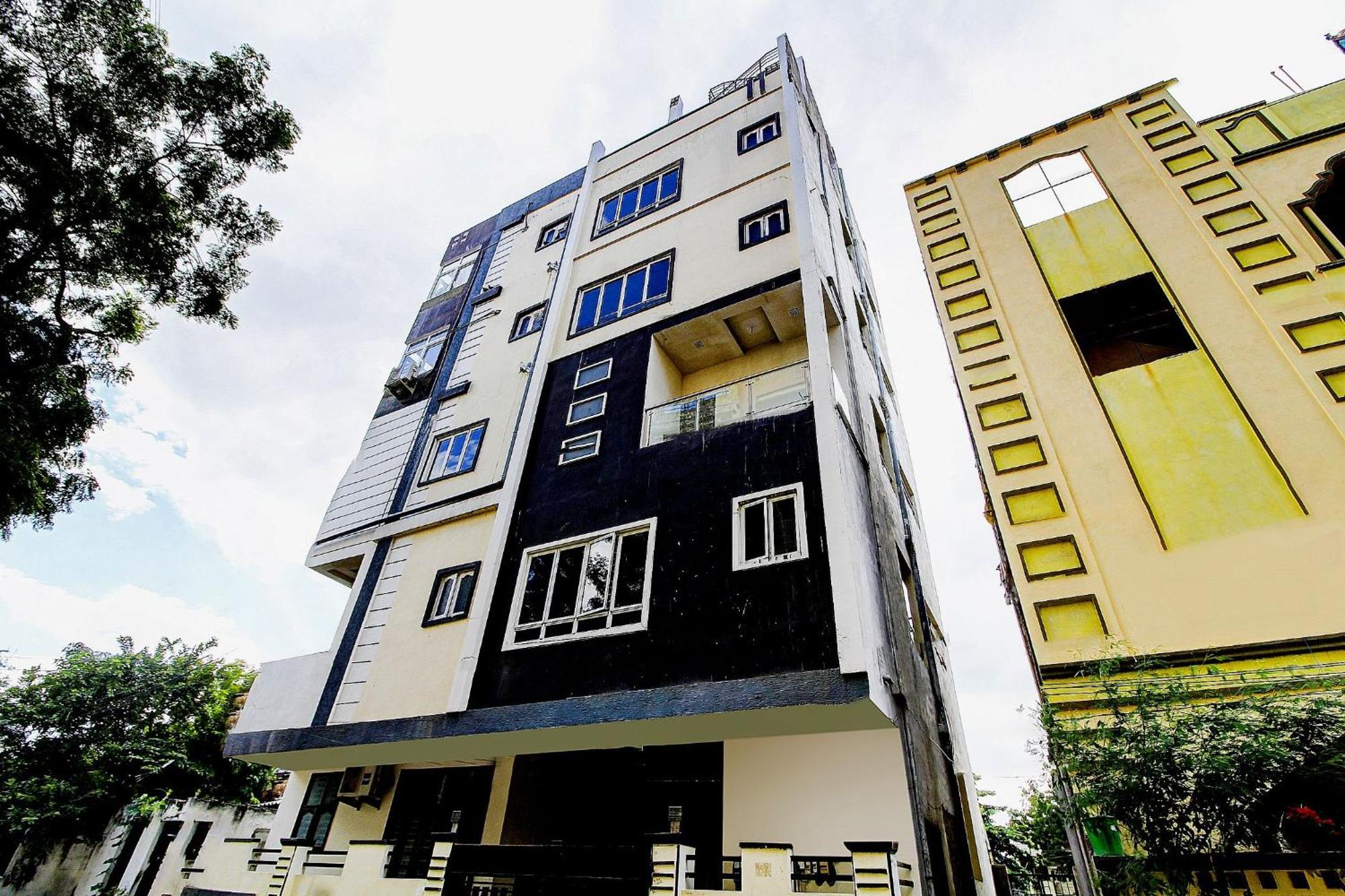Hotel O Home Comfortable Stays, Near Aasam Gadh Current Office Sururnagar 외부 사진