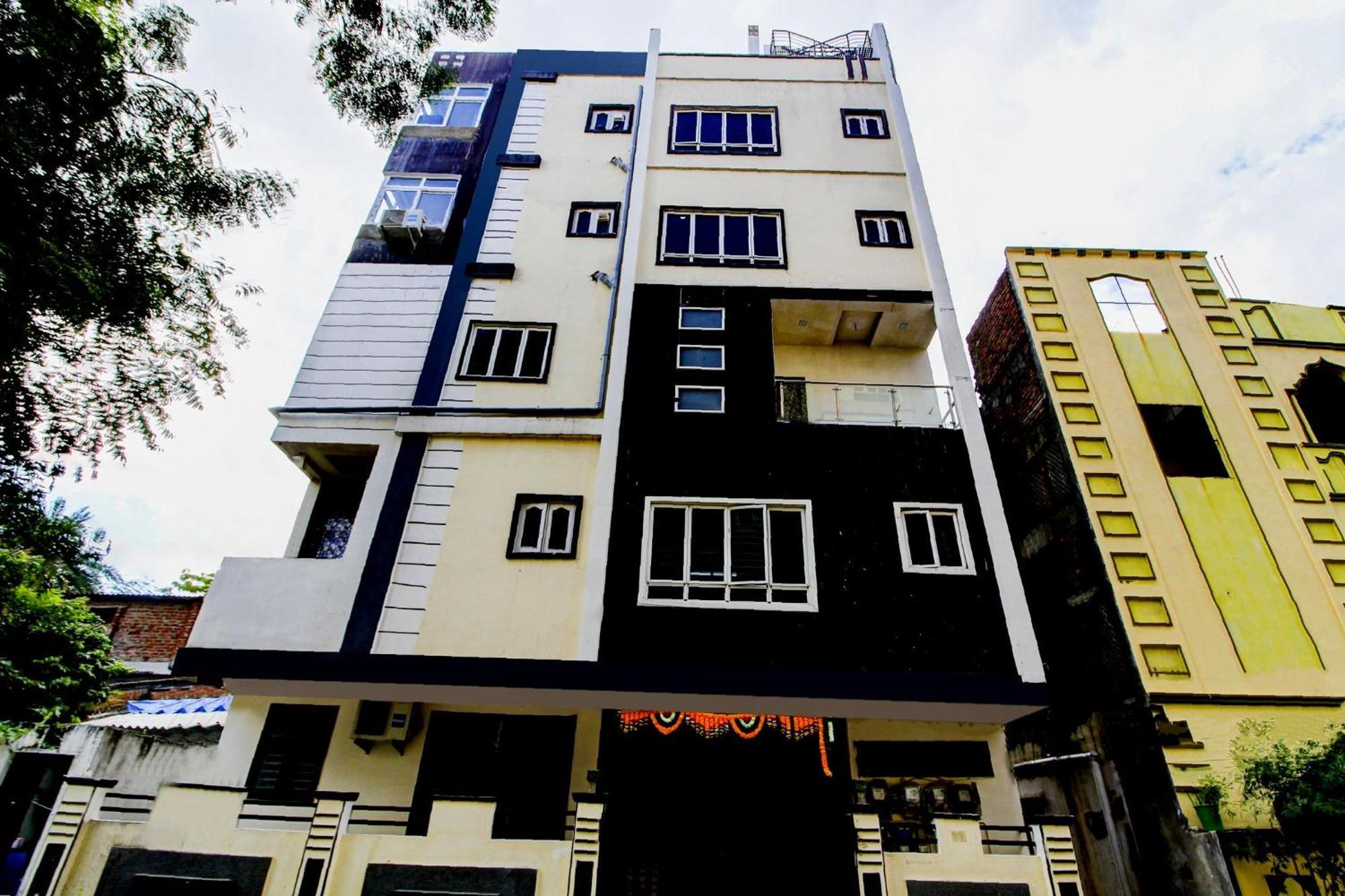 Hotel O Home Comfortable Stays, Near Aasam Gadh Current Office Sururnagar 외부 사진