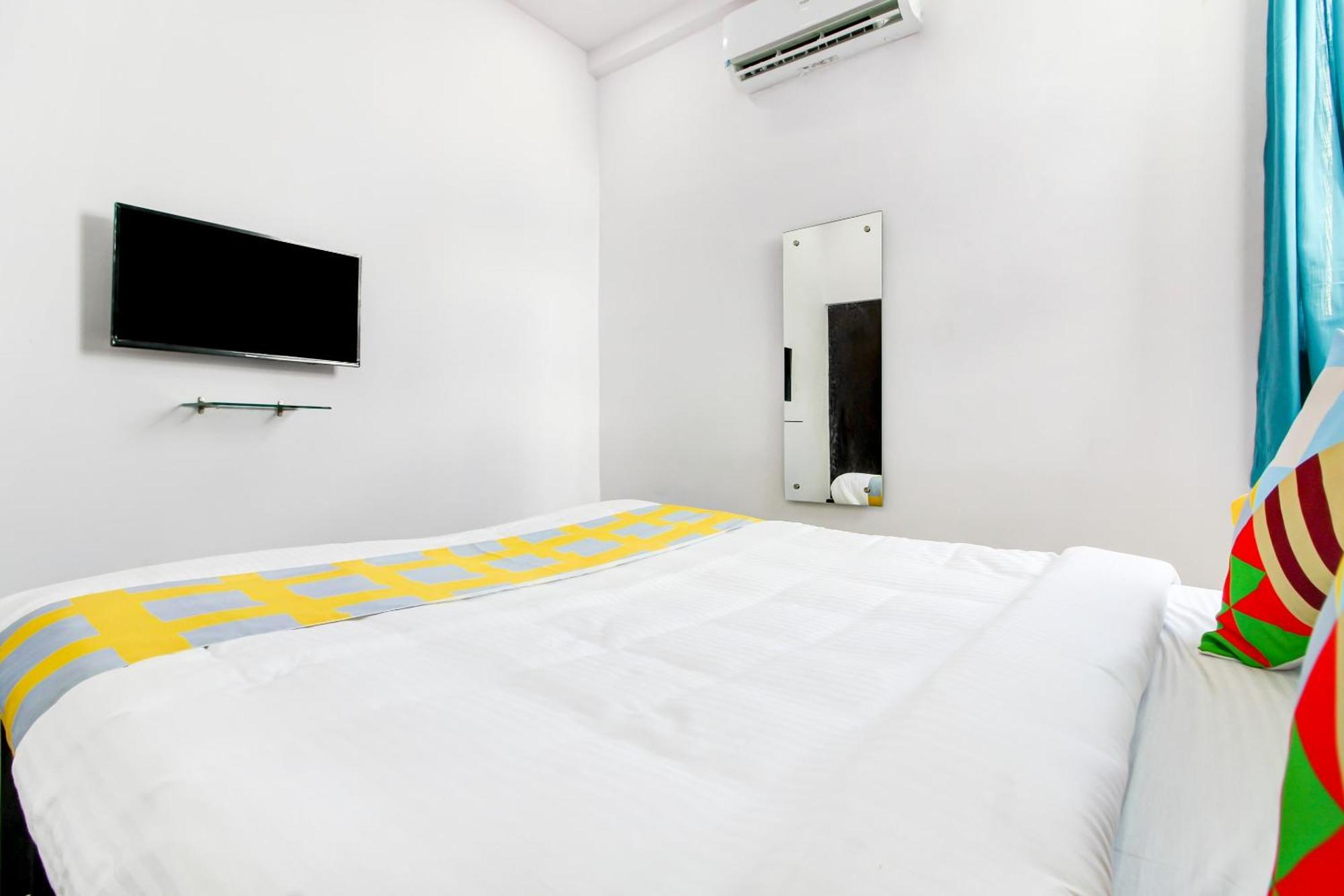 Hotel O Home Comfortable Stays, Near Aasam Gadh Current Office Sururnagar 외부 사진